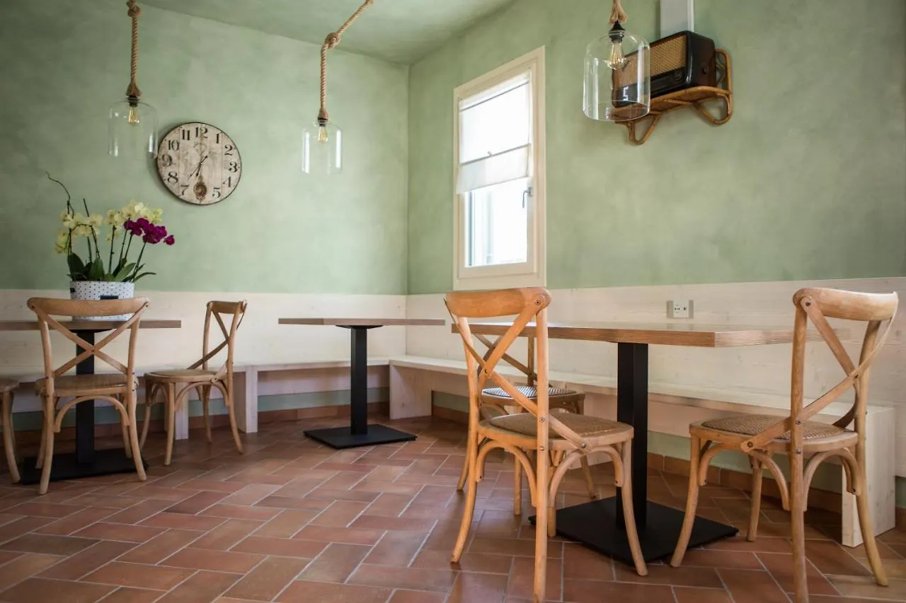 B&B Casa Campagnari Roverbella Bed & Breakfast